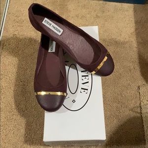 Steve Madden Burgundy Flats